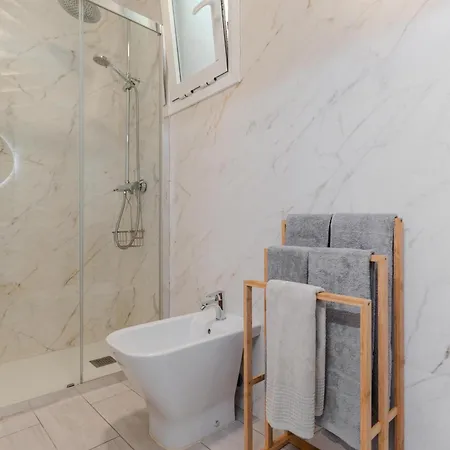 Bonny House Cristianos Sea View Free Wifi * 阿罗纳